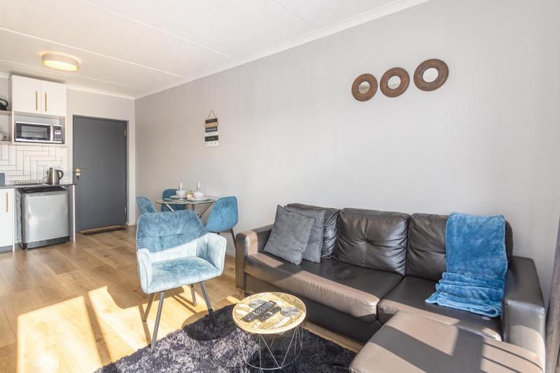 To Let 1 Bedroom Property for Rent in Waves Edge Western Cape